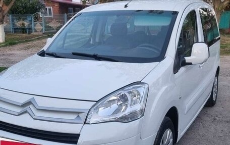 Citroen Berlingo II рестайлинг, 2012 год, 875 000 рублей, 1 фотография