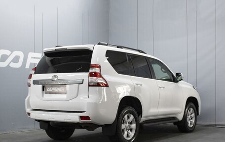 Toyota Land Cruiser Prado 150 рестайлинг 2, 2015 год, 3 690 000 рублей, 2 фотография