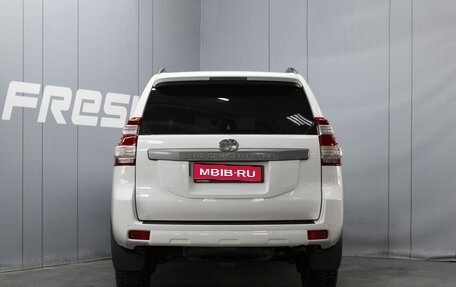 Toyota Land Cruiser Prado 150 рестайлинг 2, 2015 год, 3 690 000 рублей, 4 фотография