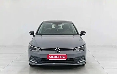 Volkswagen Golf VIII, 2022 год, 1 520 000 рублей, 2 фотография