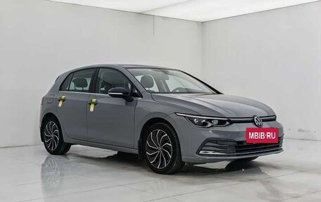 Volkswagen Golf VIII, 2022 год, 1 520 000 рублей, 3 фотография