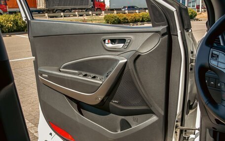 Hyundai Santa Fe III рестайлинг, 2018 год, 2 215 000 рублей, 12 фотография