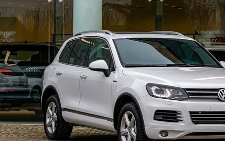 Volkswagen Touareg III, 2013 год, 1 975 000 рублей, 7 фотография
