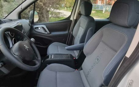 Citroen Berlingo II рестайлинг, 2012 год, 875 000 рублей, 16 фотография
