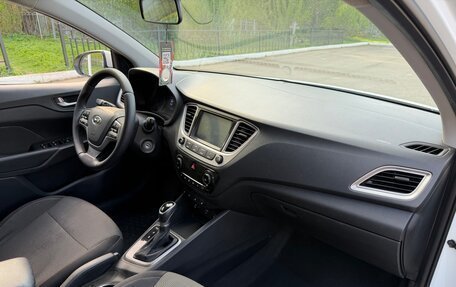 Hyundai Solaris II рестайлинг, 2019 год, 820 000 рублей, 10 фотография