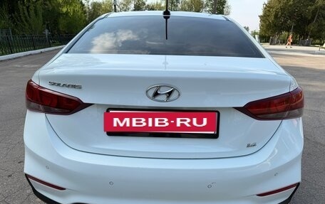Hyundai Solaris II рестайлинг, 2019 год, 820 000 рублей, 3 фотография