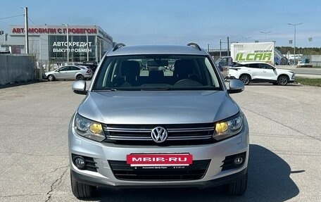 Volkswagen Tiguan I, 2012 год, 990 000 рублей, 3 фотография