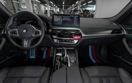 BMW 5 серия, 2023 год, 5 500 000 рублей, 8 фотография