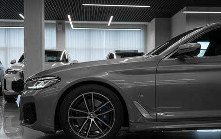 BMW 5 серия, 2023 год, 5 500 000 рублей, 27 фотография