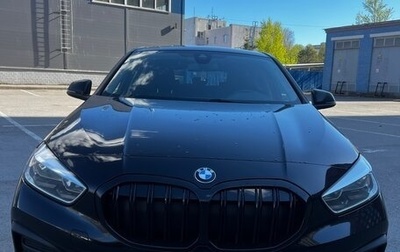 BMW 1 серия, 2019 год, 2 700 000 рублей, 1 фотография