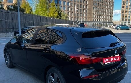BMW 1 серия, 2019 год, 2 700 000 рублей, 4 фотография