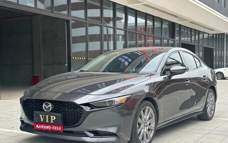 Mazda 3, 2022 год, 1 850 000 рублей, 1 фотография
