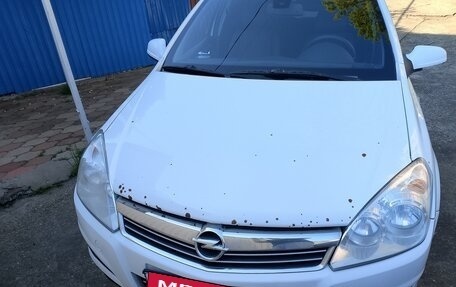 Opel Astra H, 2011 год, 700 000 рублей, 1 фотография