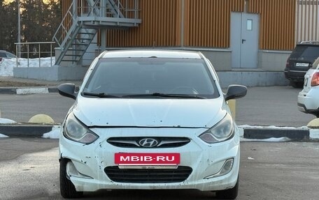 Hyundai Solaris II рестайлинг, 2011 год, 440 000 рублей, 2 фотография