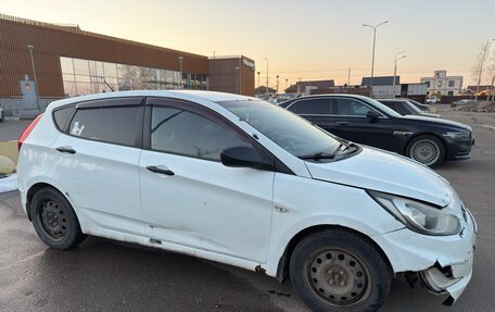 Hyundai Solaris II рестайлинг, 2011 год, 440 000 рублей, 12 фотография