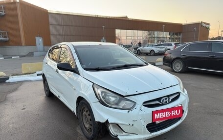 Hyundai Solaris II рестайлинг, 2011 год, 440 000 рублей, 13 фотография