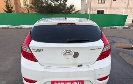 Hyundai Solaris II рестайлинг, 2011 год, 440 000 рублей, 9 фотография