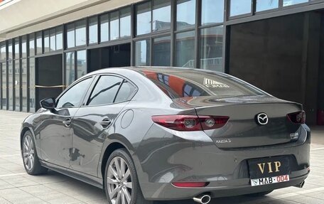 Mazda 3, 2022 год, 1 850 000 рублей, 4 фотография