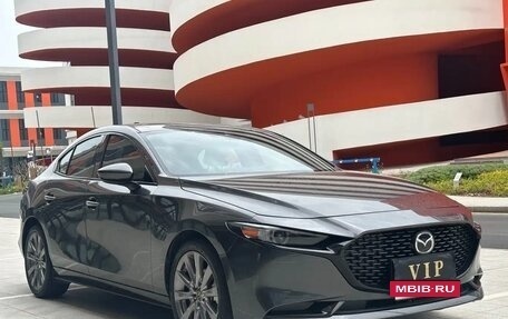 Mazda 3, 2022 год, 1 850 000 рублей, 3 фотография