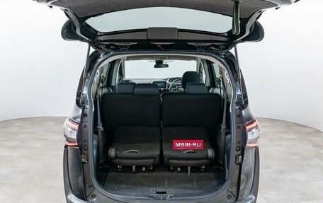 Toyota Sienta II, 2016 год, 1 299 000 рублей, 19 фотография