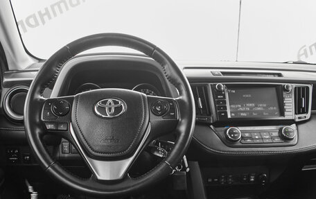 Toyota RAV4, 2016 год, 2 275 000 рублей, 11 фотография