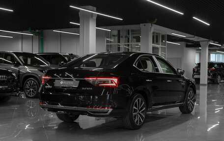 Skoda Superb III рестайлинг, 2025 год, 3 250 000 рублей, 5 фотография