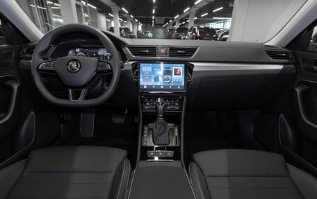 Skoda Superb III рестайлинг, 2025 год, 3 250 000 рублей, 8 фотография