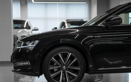Skoda Superb III рестайлинг, 2025 год, 3 250 000 рублей, 23 фотография