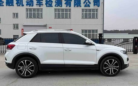 Volkswagen T-Roc I, 2022 год, 1 230 002 рублей, 3 фотография