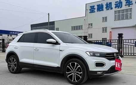 Volkswagen T-Roc I, 2022 год, 1 230 002 рублей, 2 фотография