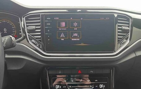 Volkswagen T-Roc I, 2022 год, 1 230 002 рублей, 10 фотография