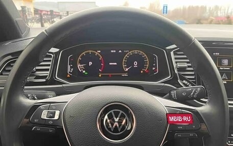 Volkswagen T-Roc I, 2022 год, 1 230 002 рублей, 13 фотография