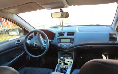 Honda Accord VII рестайлинг, 2004 год, 600 000 рублей, 4 фотография