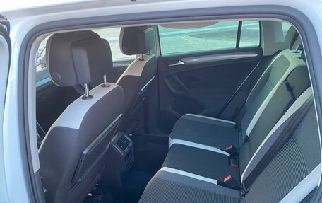 Volkswagen Tiguan II, 2019 год, 2 070 000 рублей, 6 фотография