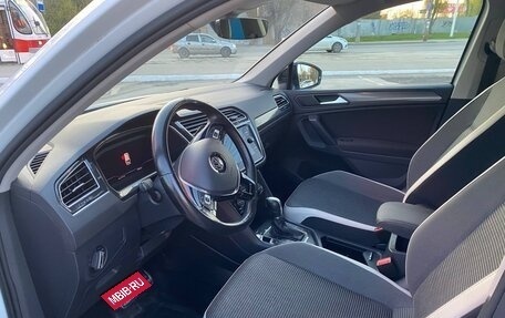 Volkswagen Tiguan II, 2019 год, 2 070 000 рублей, 5 фотография