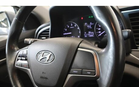 Hyundai Elantra VI рестайлинг, 2017 год, 1 749 000 рублей, 8 фотография