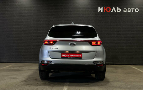 KIA Sportage IV рестайлинг, 2021 год, 2 390 000 рублей, 6 фотография