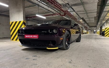 Dodge Challenger III рестайлинг 2, 2020 год, 10 499 000 рублей, 1 фотография