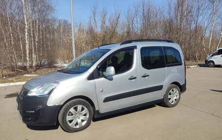 Peugeot Partner II рестайлинг 2, 2016 год, 955 000 рублей, 2 фотография