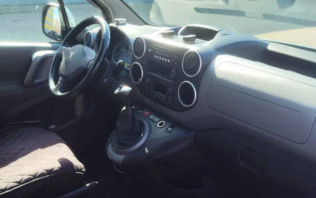 Peugeot Partner II рестайлинг 2, 2016 год, 955 000 рублей, 10 фотография
