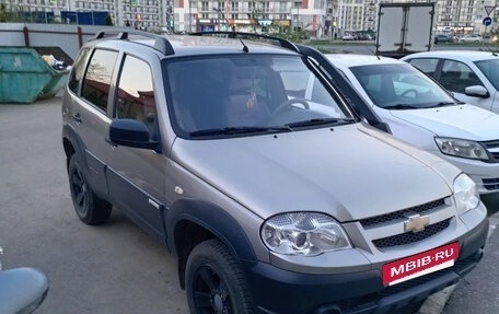 Chevrolet Niva I рестайлинг, 2014 год, 570 000 рублей, 4 фотография