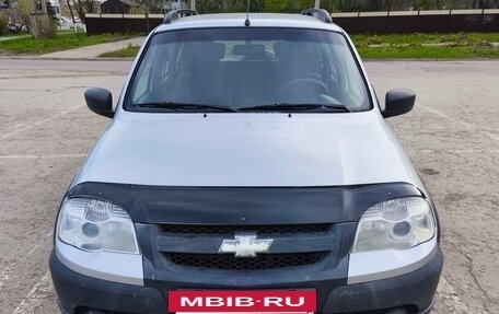 Chevrolet Niva I рестайлинг, 2018 год, 590 000 рублей, 13 фотография