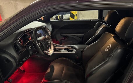 Dodge Challenger III рестайлинг 2, 2020 год, 10 499 000 рублей, 5 фотография