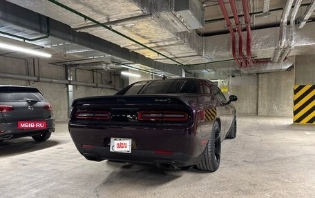 Dodge Challenger III рестайлинг 2, 2020 год, 10 499 000 рублей, 3 фотография