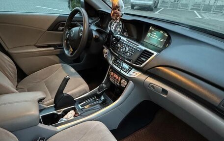 Honda Accord IX рестайлинг, 2013 год, 1 350 000 рублей, 8 фотография