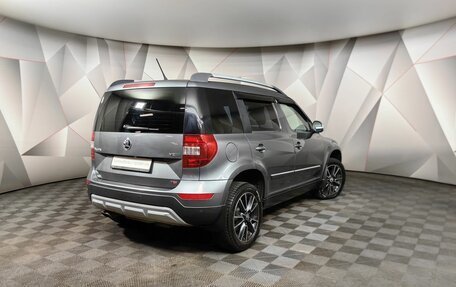 Skoda Yeti I рестайлинг, 2015 год, 1 543 000 рублей, 2 фотография