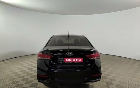 Hyundai Solaris II рестайлинг, 2018 год, 1 150 000 рублей, 7 фотография