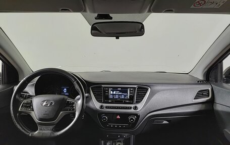 Hyundai Solaris II рестайлинг, 2018 год, 1 150 000 рублей, 17 фотография