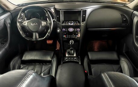 Infiniti FX II, 2011 год, 1 620 000 рублей, 9 фотография
