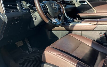 Lexus RX IV рестайлинг, 2021 год, 4 500 000 рублей, 13 фотография